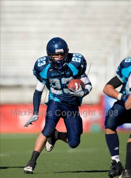 Thumbnail 2 in Hurricane vs. Juan Diego Catholic (3A State Final) photogallery.