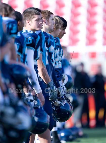 Thumbnail 2 in Hurricane vs. Juan Diego Catholic (3A State Final) photogallery.