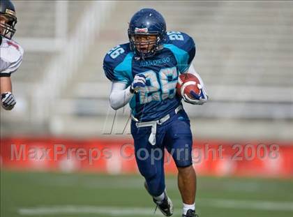 Thumbnail 3 in Hurricane vs. Juan Diego Catholic (3A State Final) photogallery.