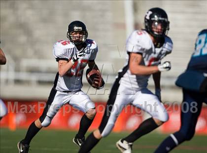 Thumbnail 3 in Hurricane vs. Juan Diego Catholic (3A State Final) photogallery.