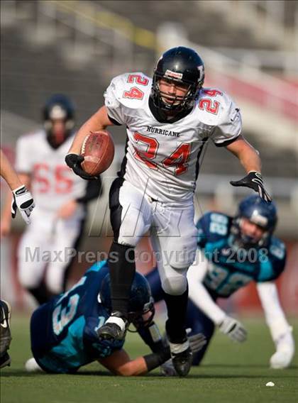 Thumbnail 2 in Hurricane vs. Juan Diego Catholic (3A State Final) photogallery.