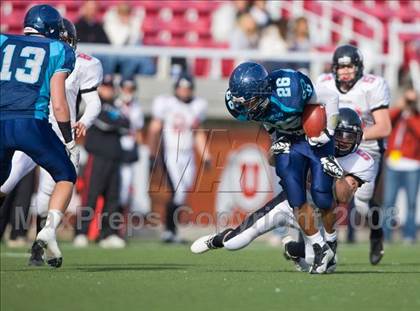 Thumbnail 1 in Hurricane vs. Juan Diego Catholic (3A State Final) photogallery.