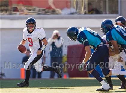 Thumbnail 3 in Hurricane vs. Juan Diego Catholic (3A State Final) photogallery.