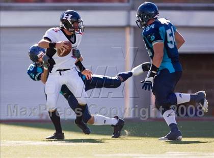 Thumbnail 3 in Hurricane vs. Juan Diego Catholic (3A State Final) photogallery.