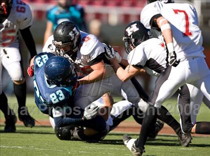 Thumbnail 3 in Hurricane vs. Juan Diego Catholic (3A State Final) photogallery.