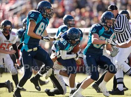 Thumbnail 1 in Hurricane vs. Juan Diego Catholic (3A State Final) photogallery.