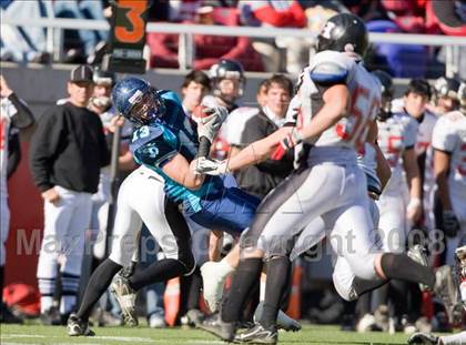 Thumbnail 3 in Hurricane vs. Juan Diego Catholic (3A State Final) photogallery.