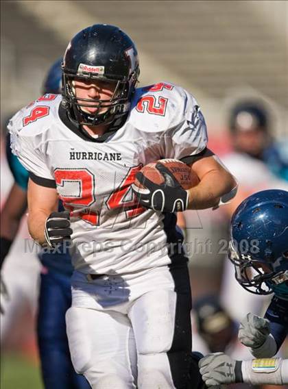 Thumbnail 1 in Hurricane vs. Juan Diego Catholic (3A State Final) photogallery.