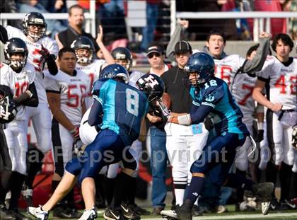 Thumbnail 2 in Hurricane vs. Juan Diego Catholic (3A State Final) photogallery.