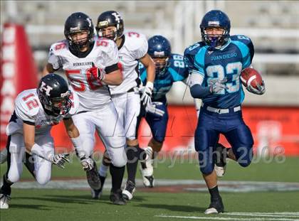 Thumbnail 2 in Hurricane vs. Juan Diego Catholic (3A State Final) photogallery.