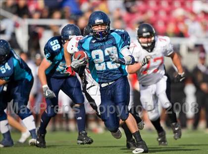 Thumbnail 3 in Hurricane vs. Juan Diego Catholic (3A State Final) photogallery.