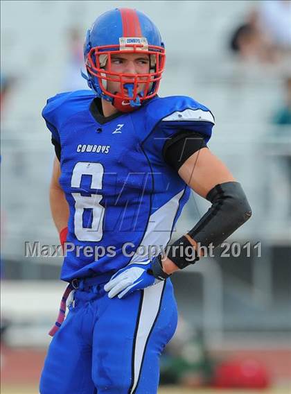 Thumbnail 2 in Camp Verde vs. St. Johns (AIA D5 Quarterfinal) photogallery.