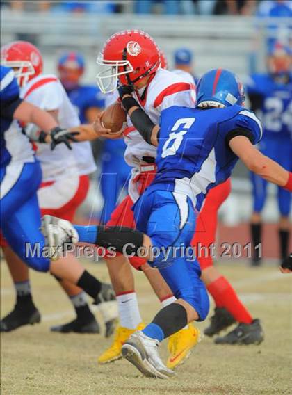 Thumbnail 1 in Camp Verde vs. St. Johns (AIA D5 Quarterfinal) photogallery.