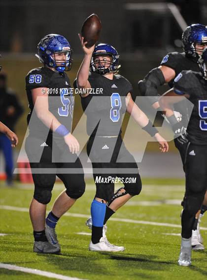Thumbnail 2 in Gunter vs. Hooks (3A Division 2 Region 2 Area Round) photogallery.