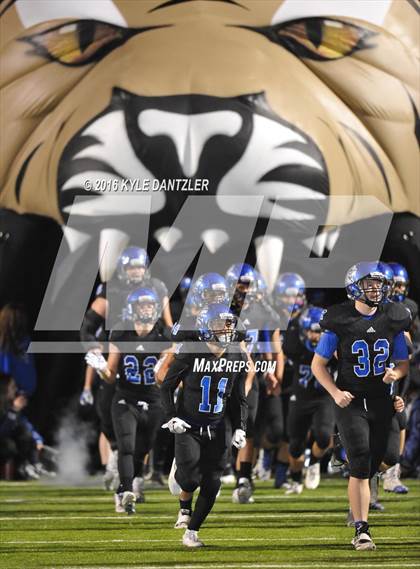 Thumbnail 2 in Gunter vs. Hooks (3A Division 2 Region 2 Area Round) photogallery.