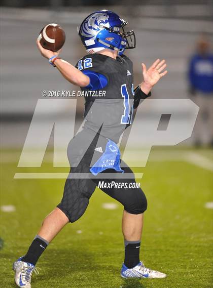 Thumbnail 3 in Gunter vs. Hooks (3A Division 2 Region 2 Area Round) photogallery.