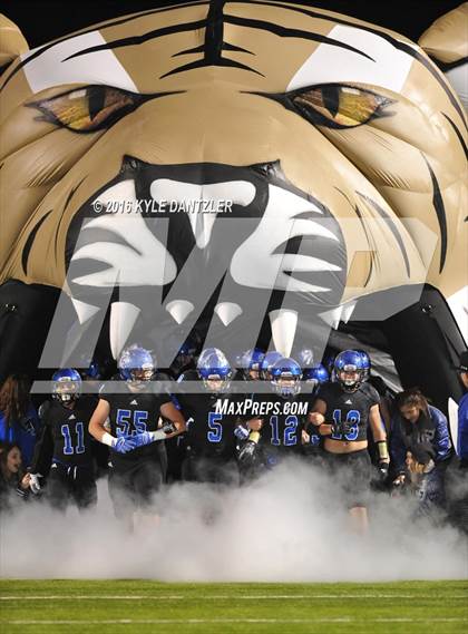 Thumbnail 2 in Gunter vs. Hooks (3A Division 2 Region 2 Area Round) photogallery.