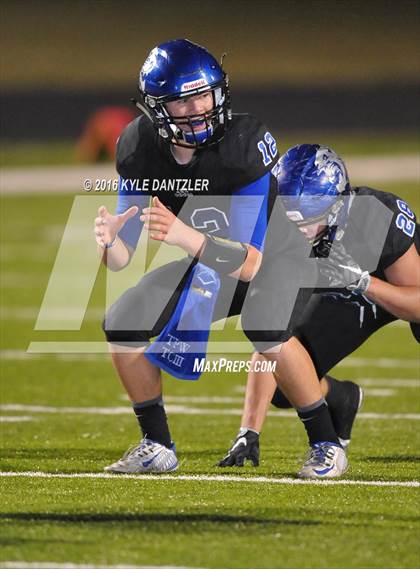 Thumbnail 2 in Gunter vs. Hooks (3A Division 2 Region 2 Area Round) photogallery.