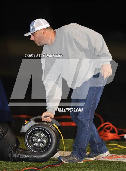 Thumbnail 2 in Gunter vs. Hooks (3A Division 2 Region 2 Area Round) photogallery.