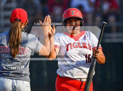 Thumbnail 1 in Katy @ Fort Bend Travis (UIL 6A Regional Quarterfinal Playoff) photogallery.