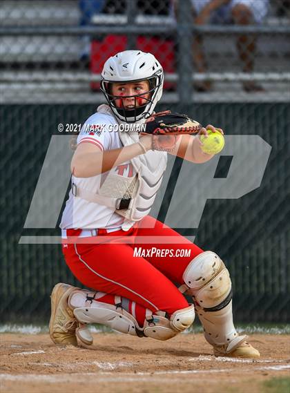 Thumbnail 3 in Katy @ Fort Bend Travis (UIL 6A Regional Quarterfinal Playoff) photogallery.