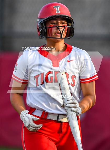 Thumbnail 1 in Katy @ Fort Bend Travis (UIL 6A Regional Quarterfinal Playoff) photogallery.