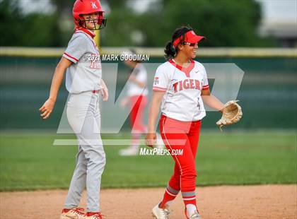 Thumbnail 2 in Katy @ Fort Bend Travis (UIL 6A Regional Quarterfinal Playoff) photogallery.