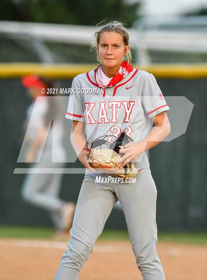 Thumbnail 2 in Katy @ Fort Bend Travis (UIL 6A Regional Quarterfinal Playoff) photogallery.