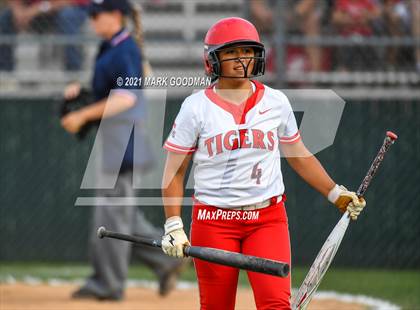 Thumbnail 1 in Katy @ Fort Bend Travis (UIL 6A Regional Quarterfinal Playoff) photogallery.