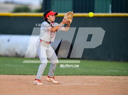 Thumbnail 3 in Katy @ Fort Bend Travis (UIL 6A Regional Quarterfinal Playoff) photogallery.