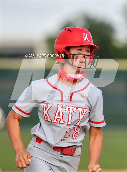 Thumbnail 2 in Katy @ Fort Bend Travis (UIL 6A Regional Quarterfinal Playoff) photogallery.