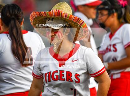 Thumbnail 3 in Katy @ Fort Bend Travis (UIL 6A Regional Quarterfinal Playoff) photogallery.