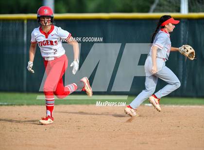 Thumbnail 2 in Katy @ Fort Bend Travis (UIL 6A Regional Quarterfinal Playoff) photogallery.