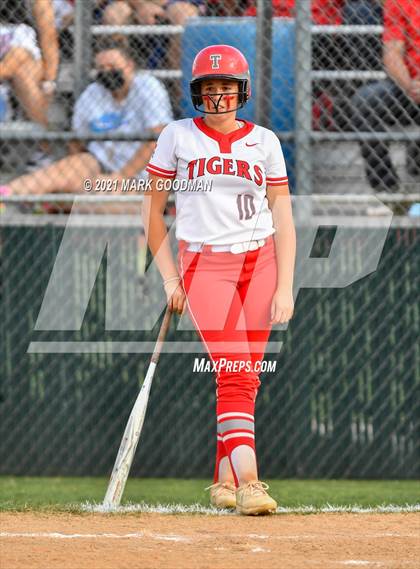 Thumbnail 3 in Katy @ Fort Bend Travis (UIL 6A Regional Quarterfinal Playoff) photogallery.