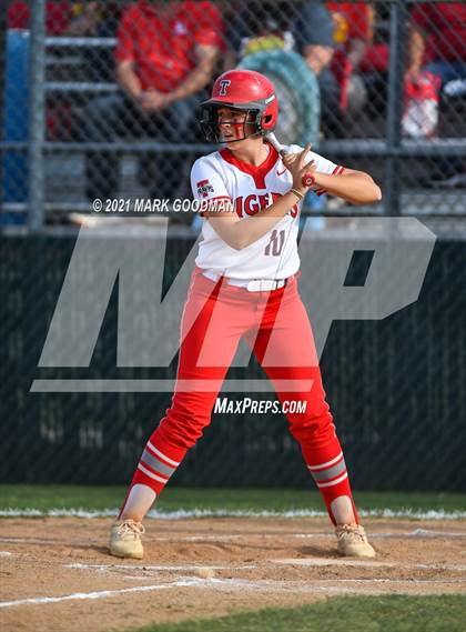 Thumbnail 3 in Katy @ Fort Bend Travis (UIL 6A Regional Quarterfinal Playoff) photogallery.