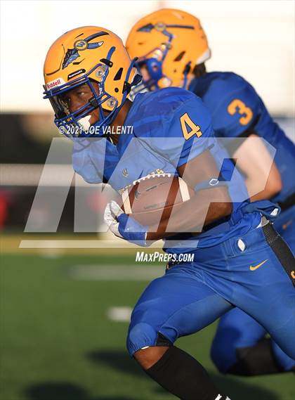 Thumbnail 1 in South Park vs. West Seneca West photogallery.