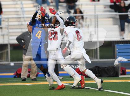 Thumbnail 1 in South Park vs. West Seneca West photogallery.
