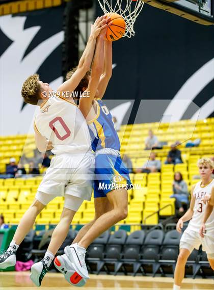 Thumbnail 3 in Maple Mountain vs. Orem (Utah Valley Tip-Off Classic) photogallery.