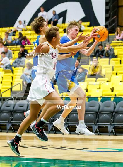 Thumbnail 2 in Maple Mountain vs. Orem (Utah Valley Tip-Off Classic) photogallery.