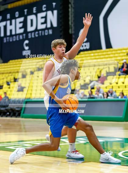 Thumbnail 3 in Maple Mountain vs. Orem (Utah Valley Tip-Off Classic) photogallery.
