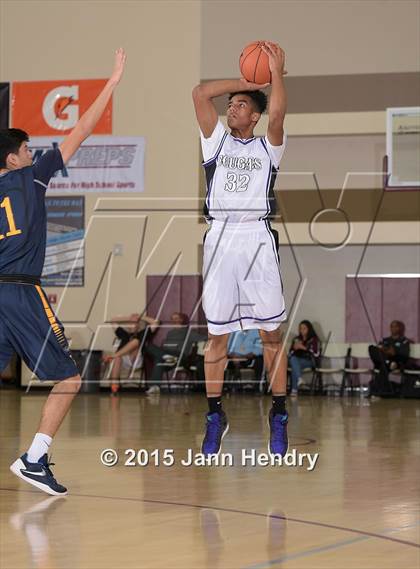 Thumbnail 2 in Rancho Cucamonga @ Warren (MaxPreps Holiday Classic) photogallery.