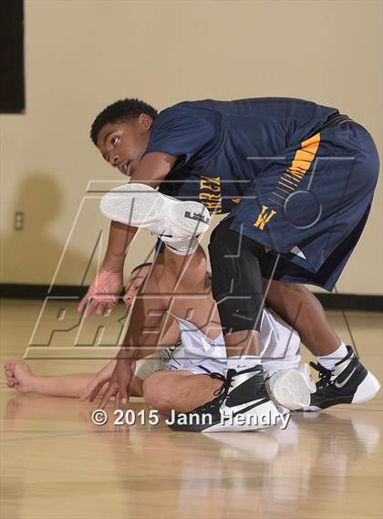 Thumbnail 1 in Rancho Cucamonga @ Warren (MaxPreps Holiday Classic) photogallery.