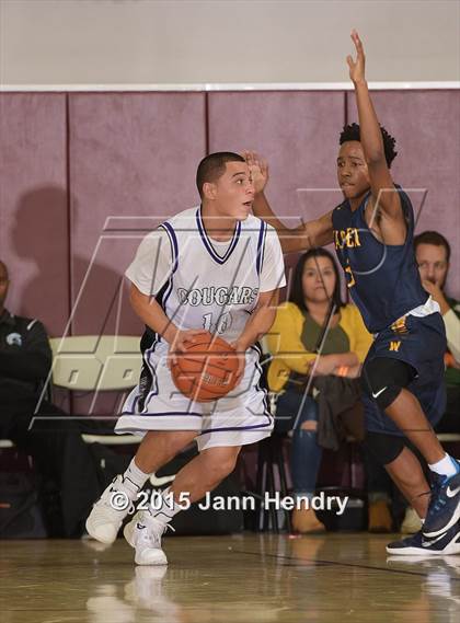 Thumbnail 3 in Rancho Cucamonga @ Warren (MaxPreps Holiday Classic) photogallery.