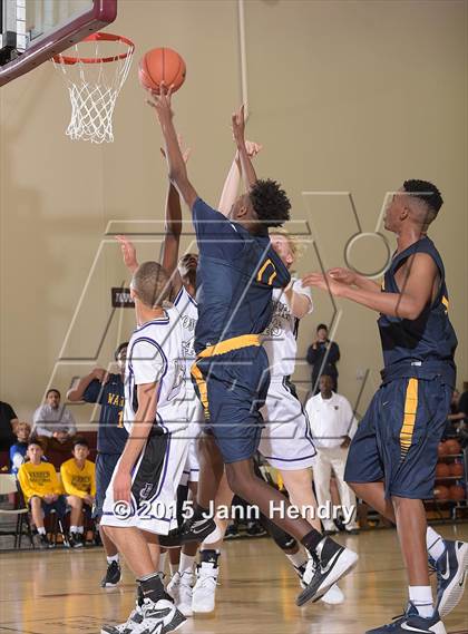 Thumbnail 2 in Rancho Cucamonga @ Warren (MaxPreps Holiday Classic) photogallery.