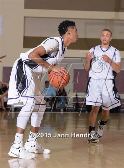 Thumbnail 2 in Rancho Cucamonga @ Warren (MaxPreps Holiday Classic) photogallery.
