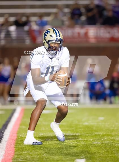 Thumbnail 2 in Thomas County Central vs Veterans photogallery.
