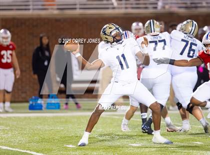 Thumbnail 2 in Thomas County Central vs Veterans photogallery.