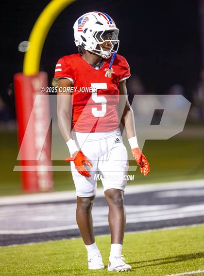 Thumbnail 3 in Thomas County Central vs Veterans photogallery.