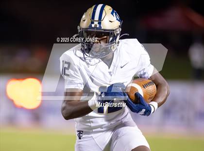Thumbnail 1 in Thomas County Central vs Veterans photogallery.