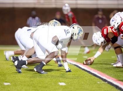 Thumbnail 3 in Thomas County Central vs Veterans photogallery.